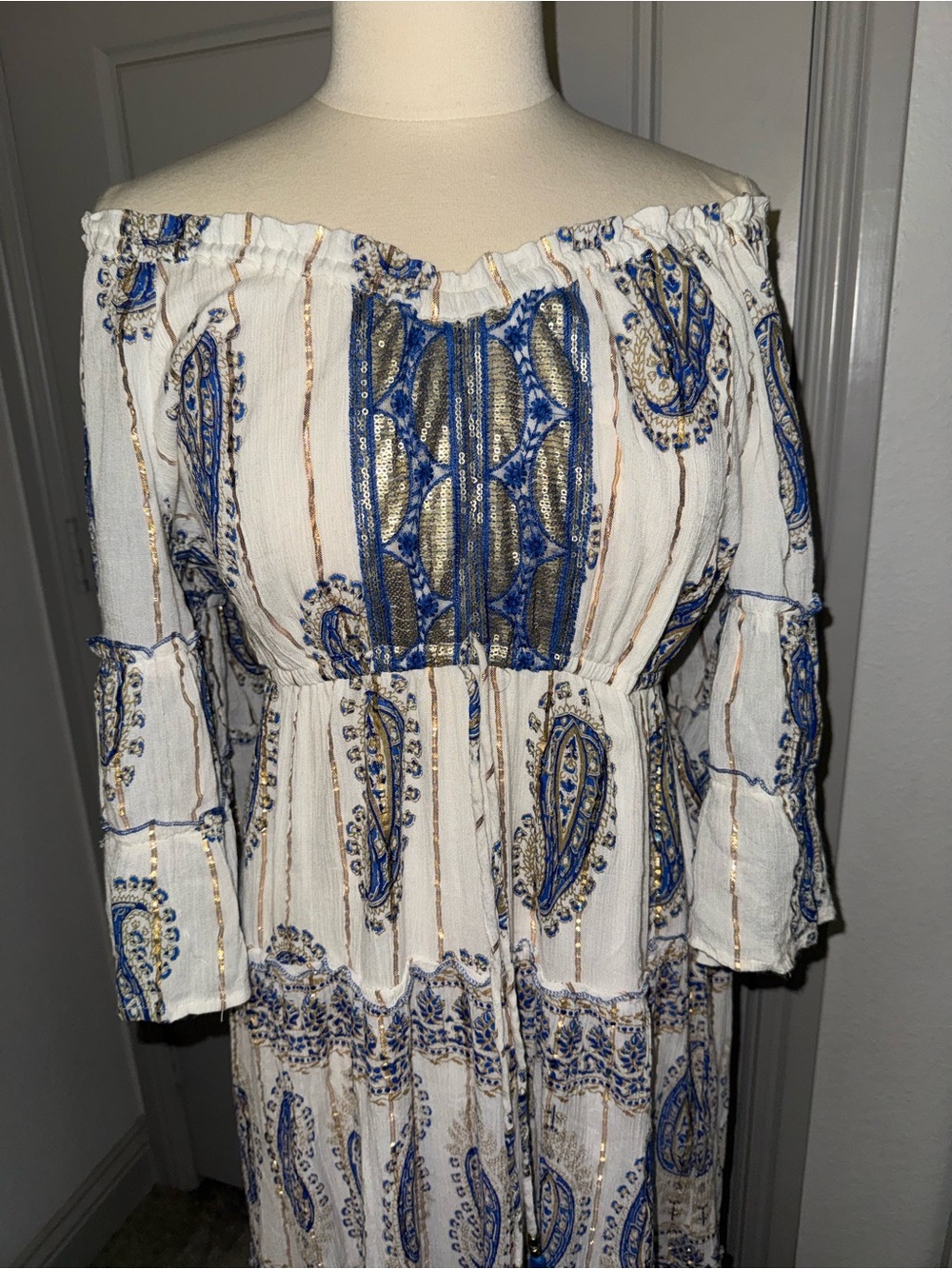 Off-Shoulder White Maxi Dress with Blue Paisley Print - Picture 10 of 11